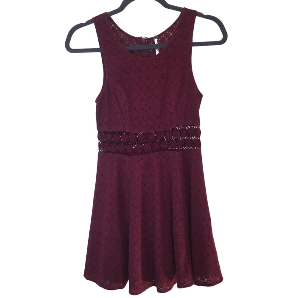 Free People Burgundy Wine Daisy Waist Cutout Floral Lace Mini Dress Size 2
